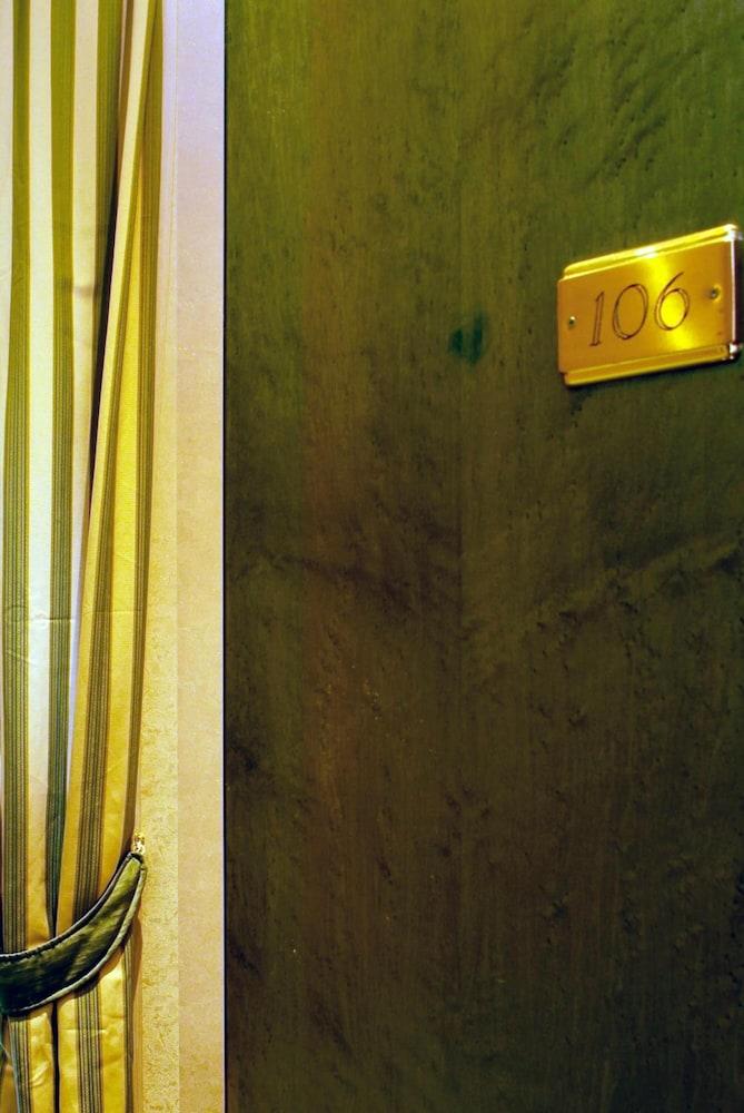 Hotel Argentina Rome Bagian luar foto