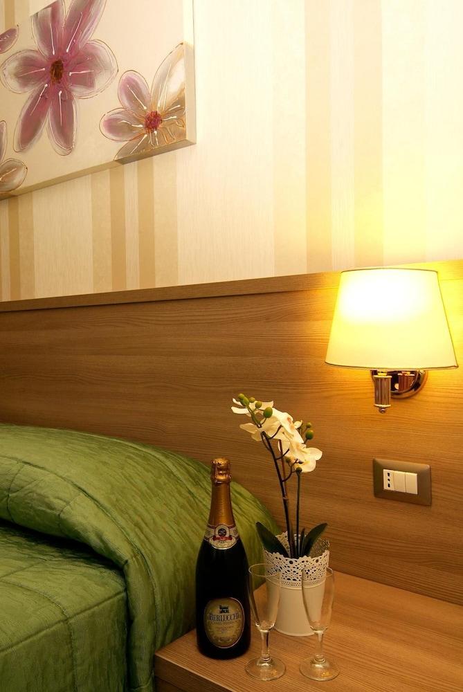 Hotel Argentina Rome Bagian luar foto
