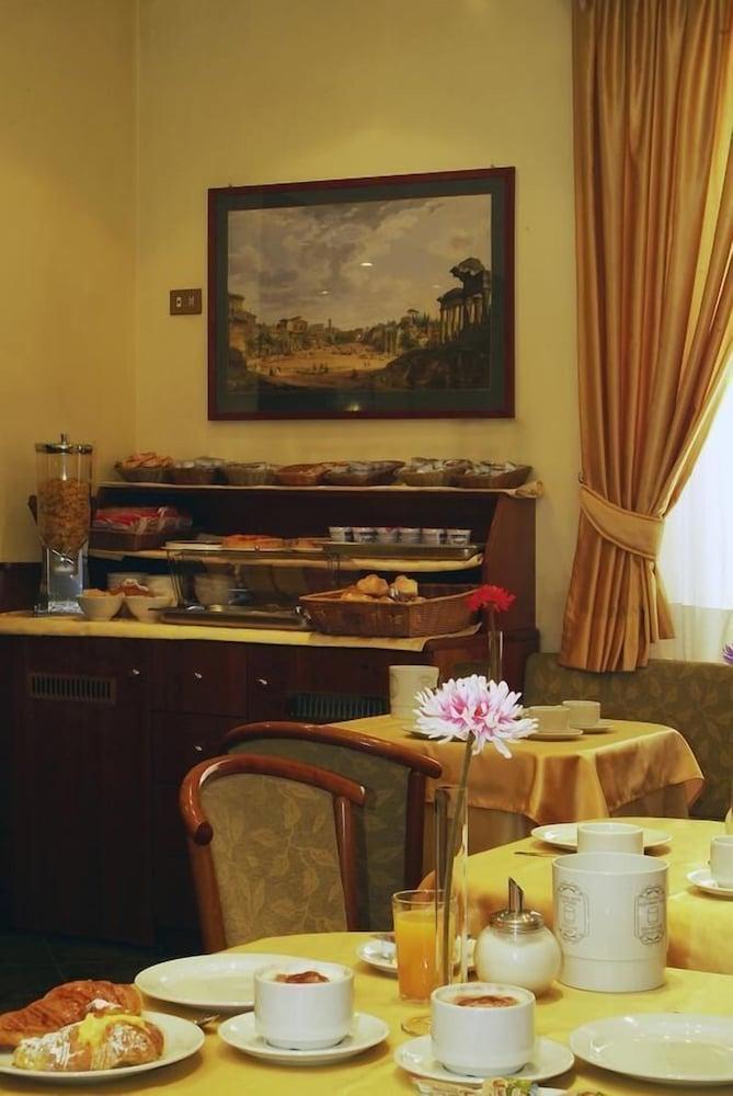 Hotel Argentina Rome Bagian luar foto
