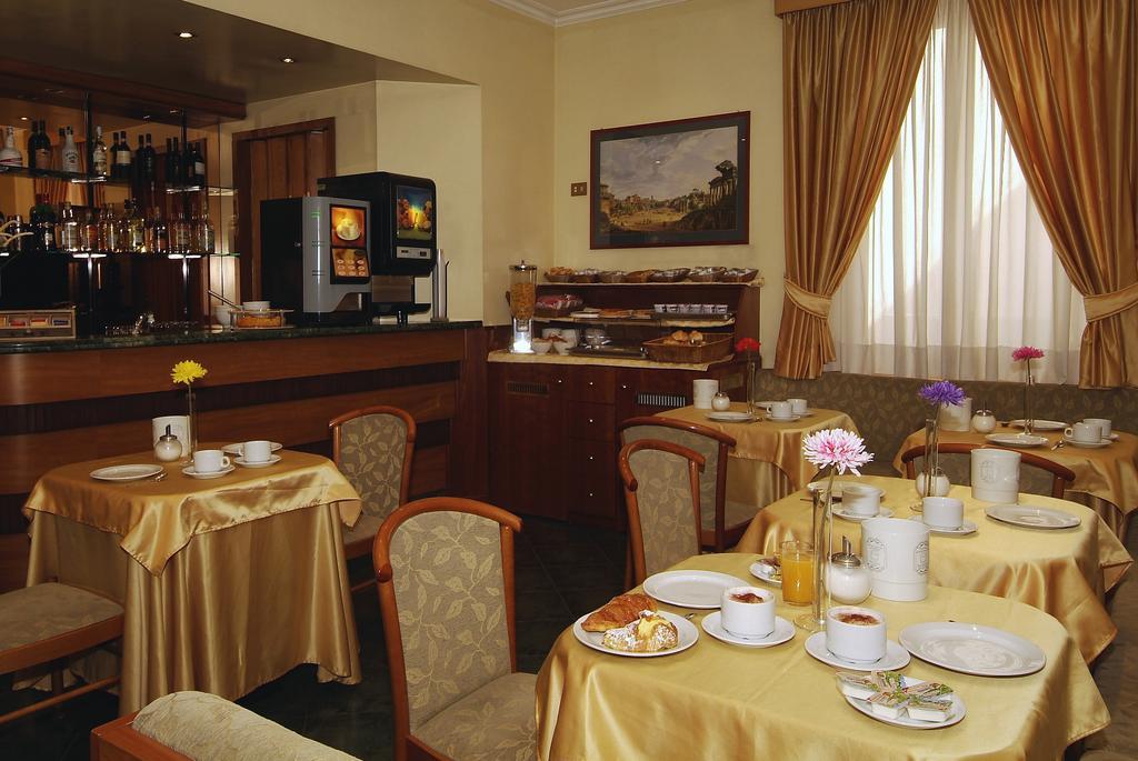Hotel Argentina Rome Bagian luar foto