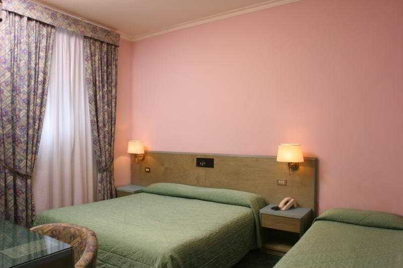 Hotel Argentina Rome Bagian luar foto
