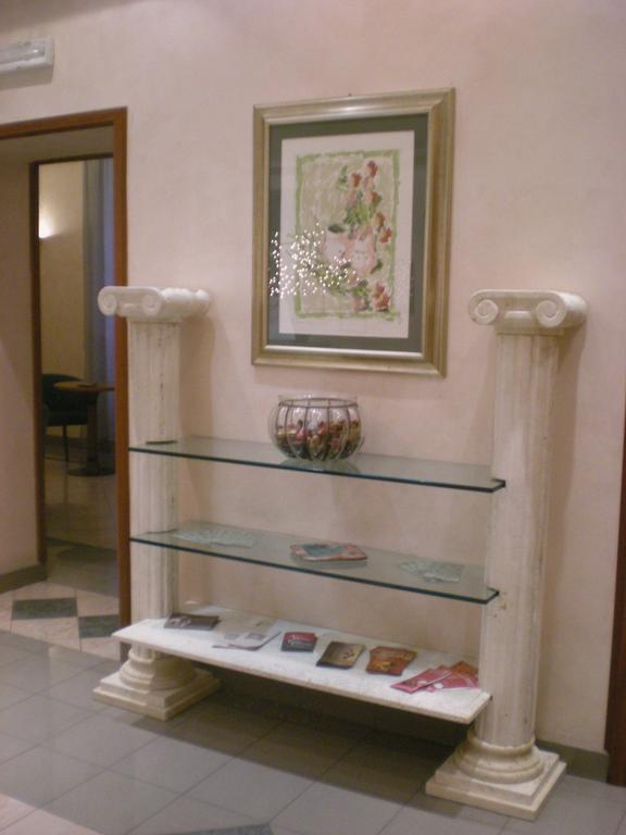 Hotel Argentina Rome Bagian luar foto